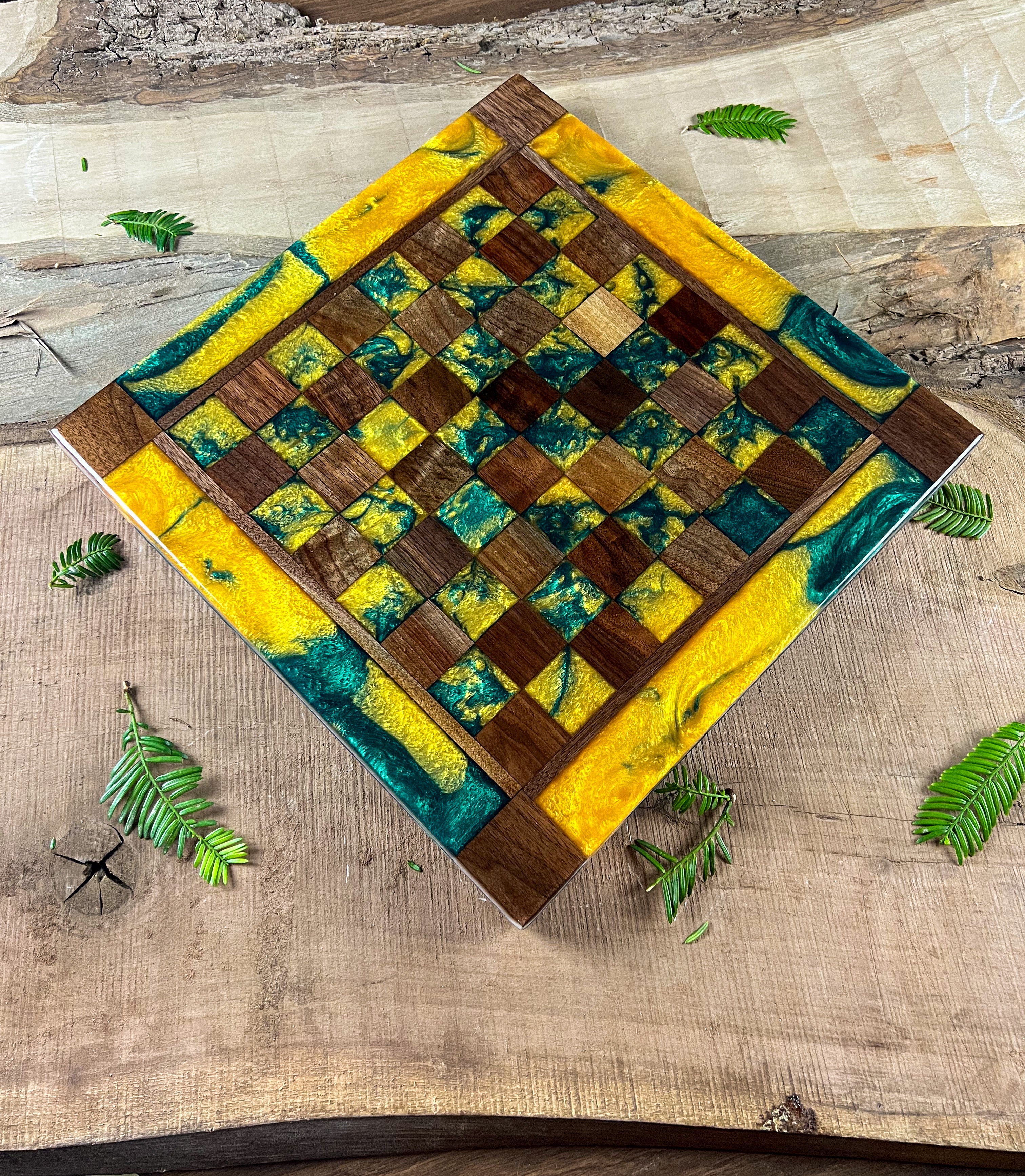 Emerald Gold Black Walnut Chess Board (With Border)