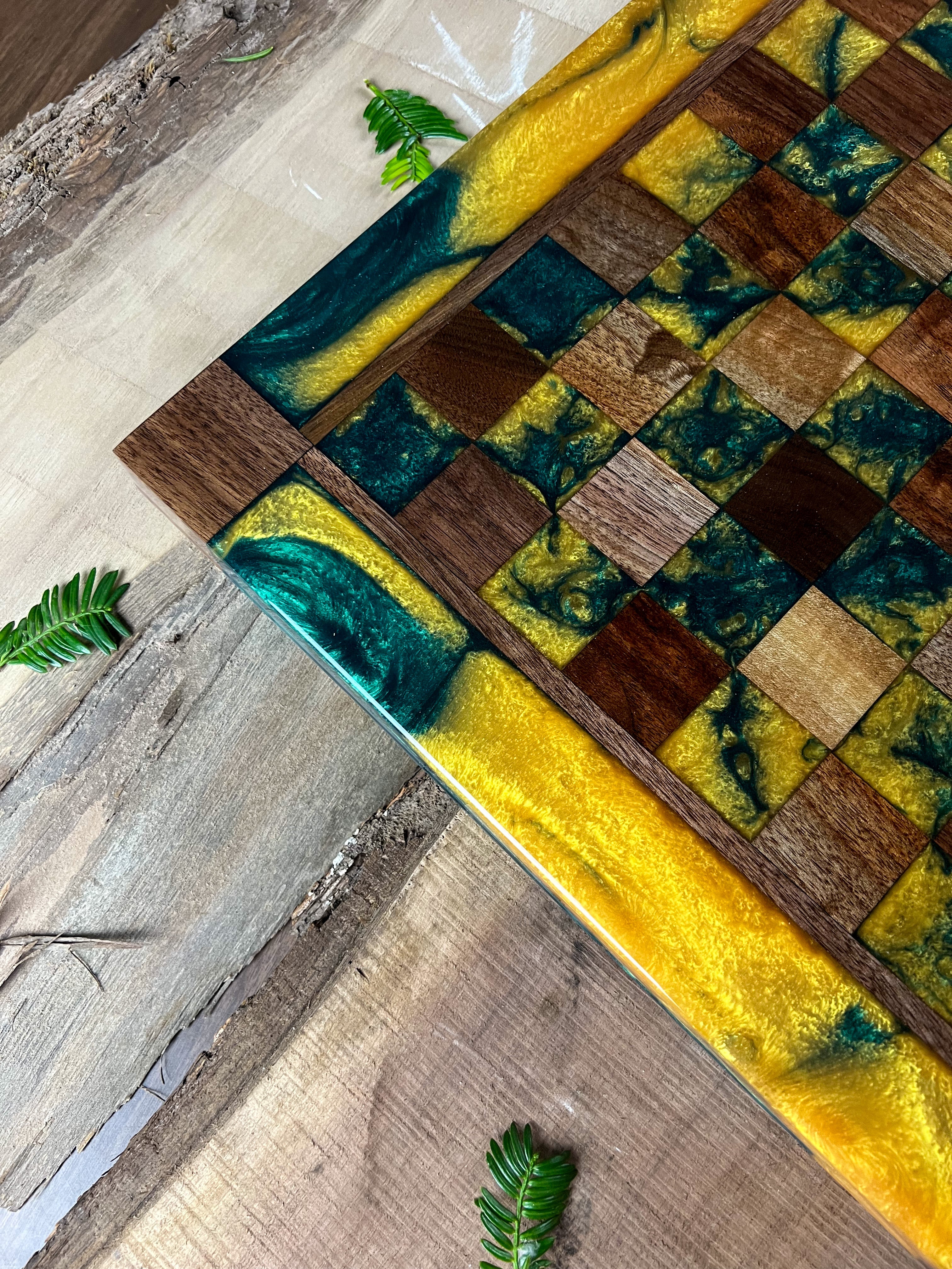 Emerald Gold Black Walnut Chess Board (With Border)