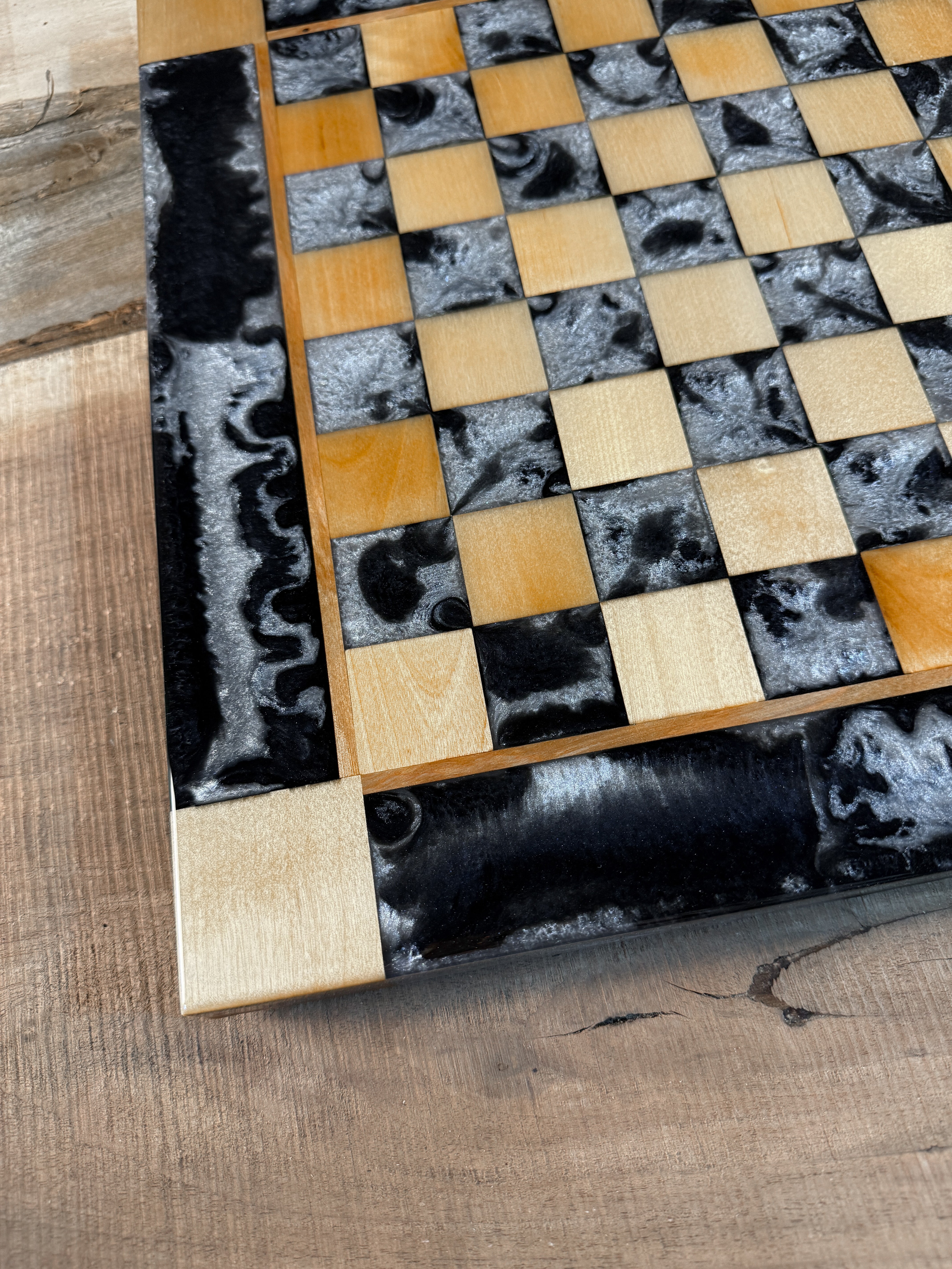 Black Onyx Silver Maple Wood Chess Board (Includes Chess Pieces)