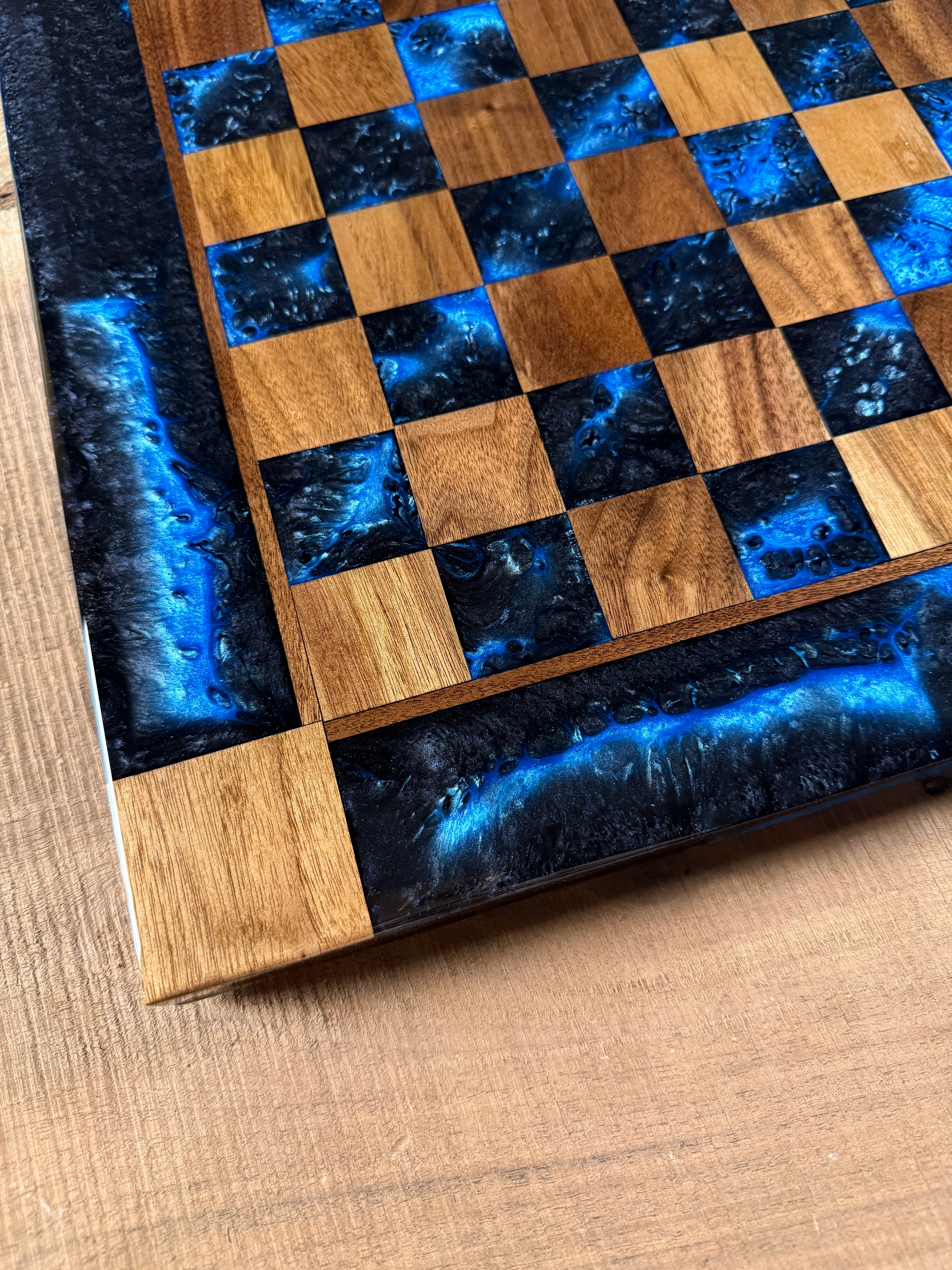Caribbean Blue Black Onyx Walnut Chess Board (INCLUDES PIECES)