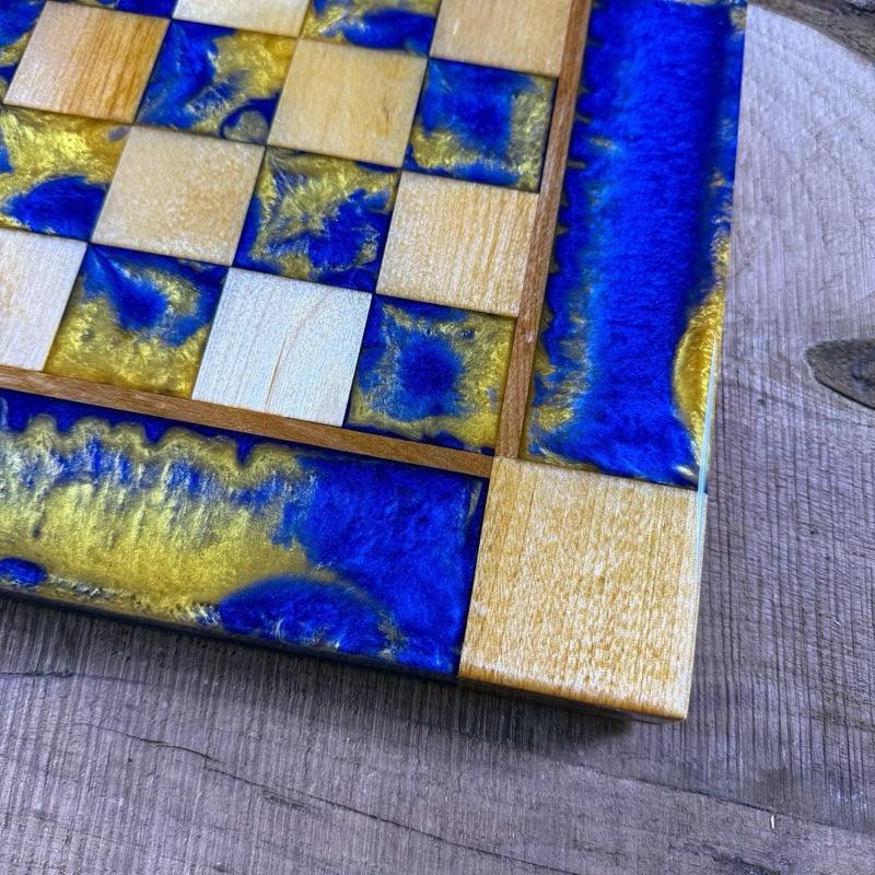 Deep Golden Blue Maple Wood Chess Board (INCLUDES SET OF PIECES)