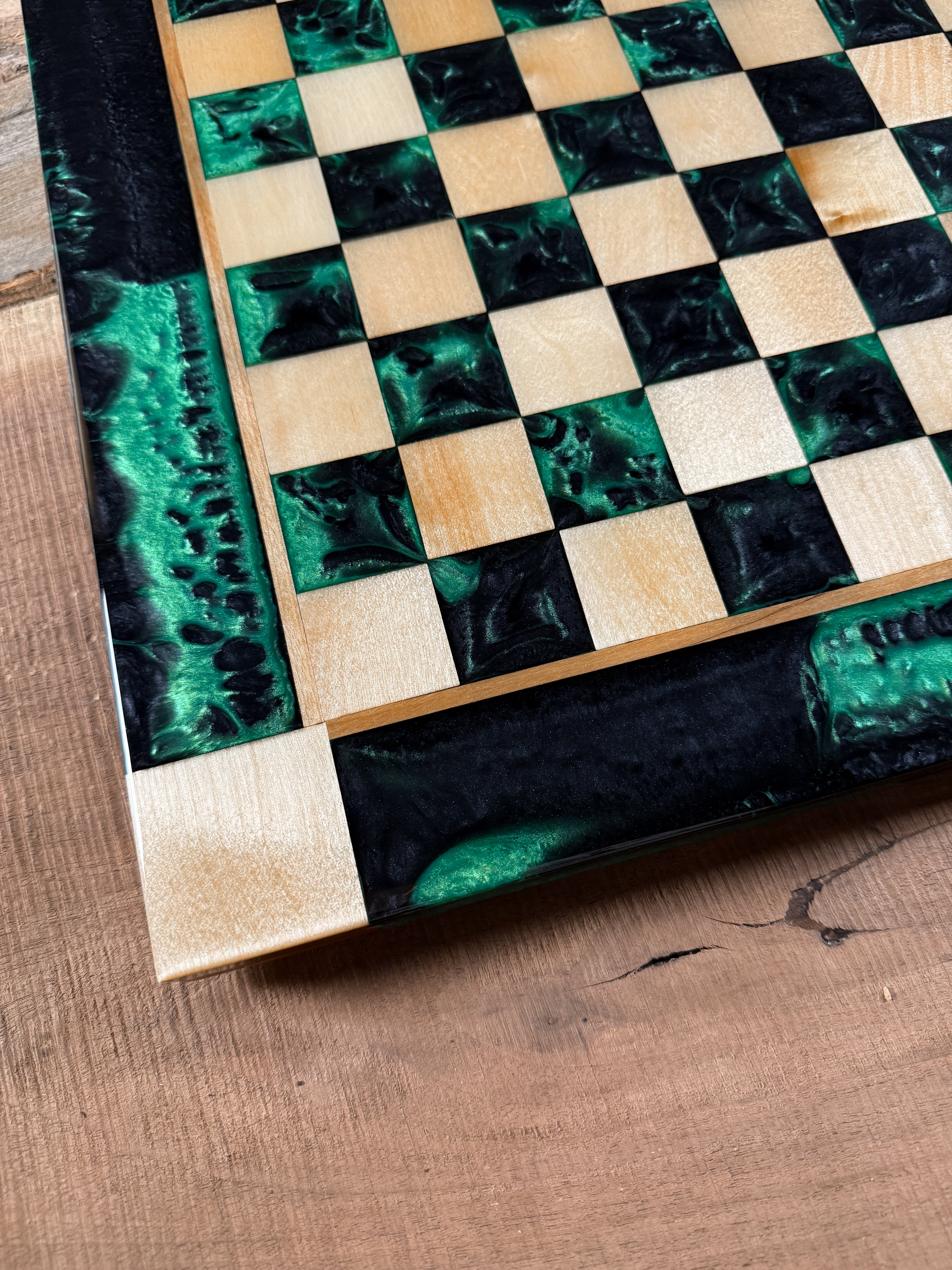Black Jungle Green Maple Wood Chess Board