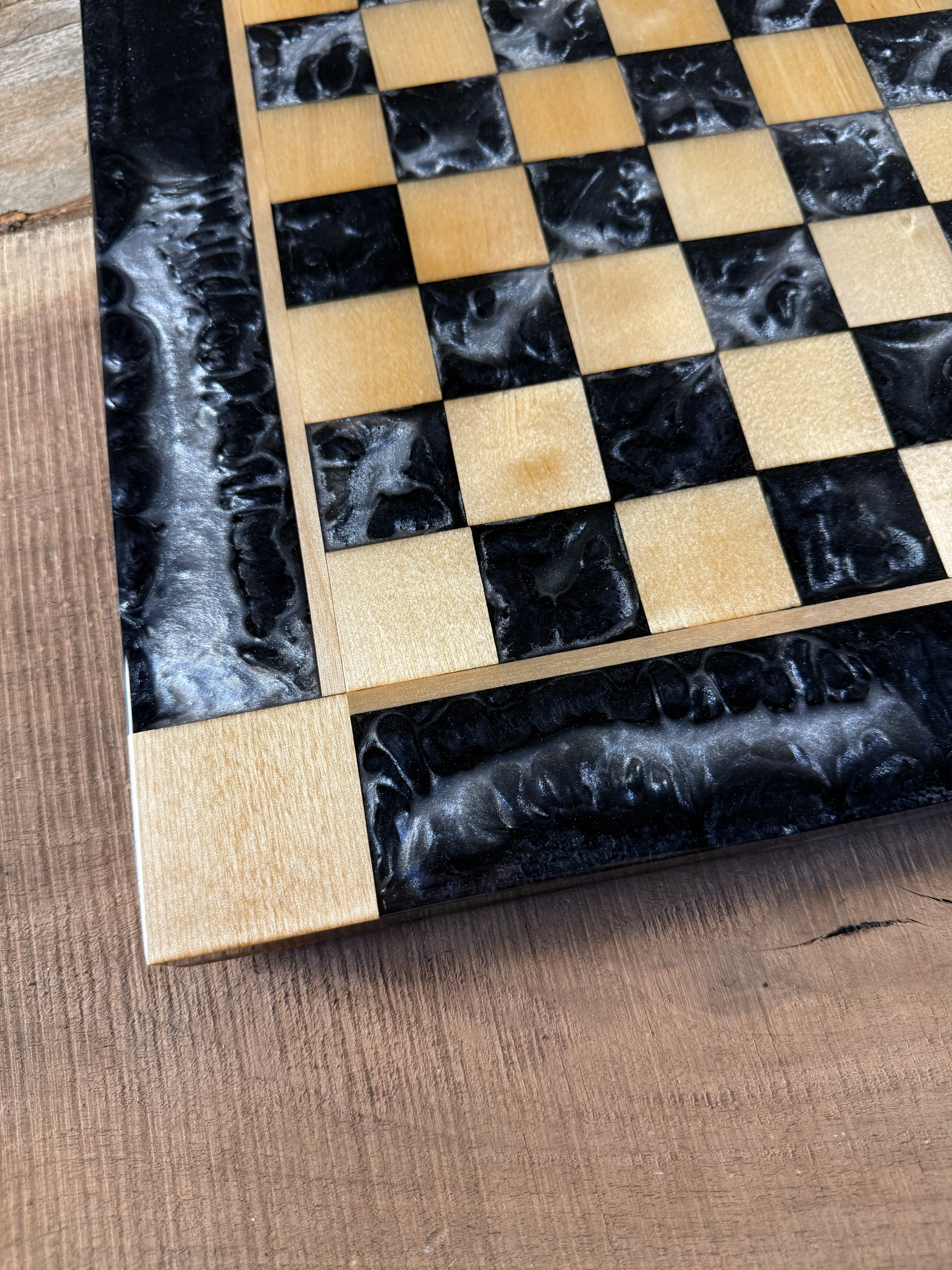 Black Onyx Silver Maple Wood Chess Board (Includes Chess Pieces)