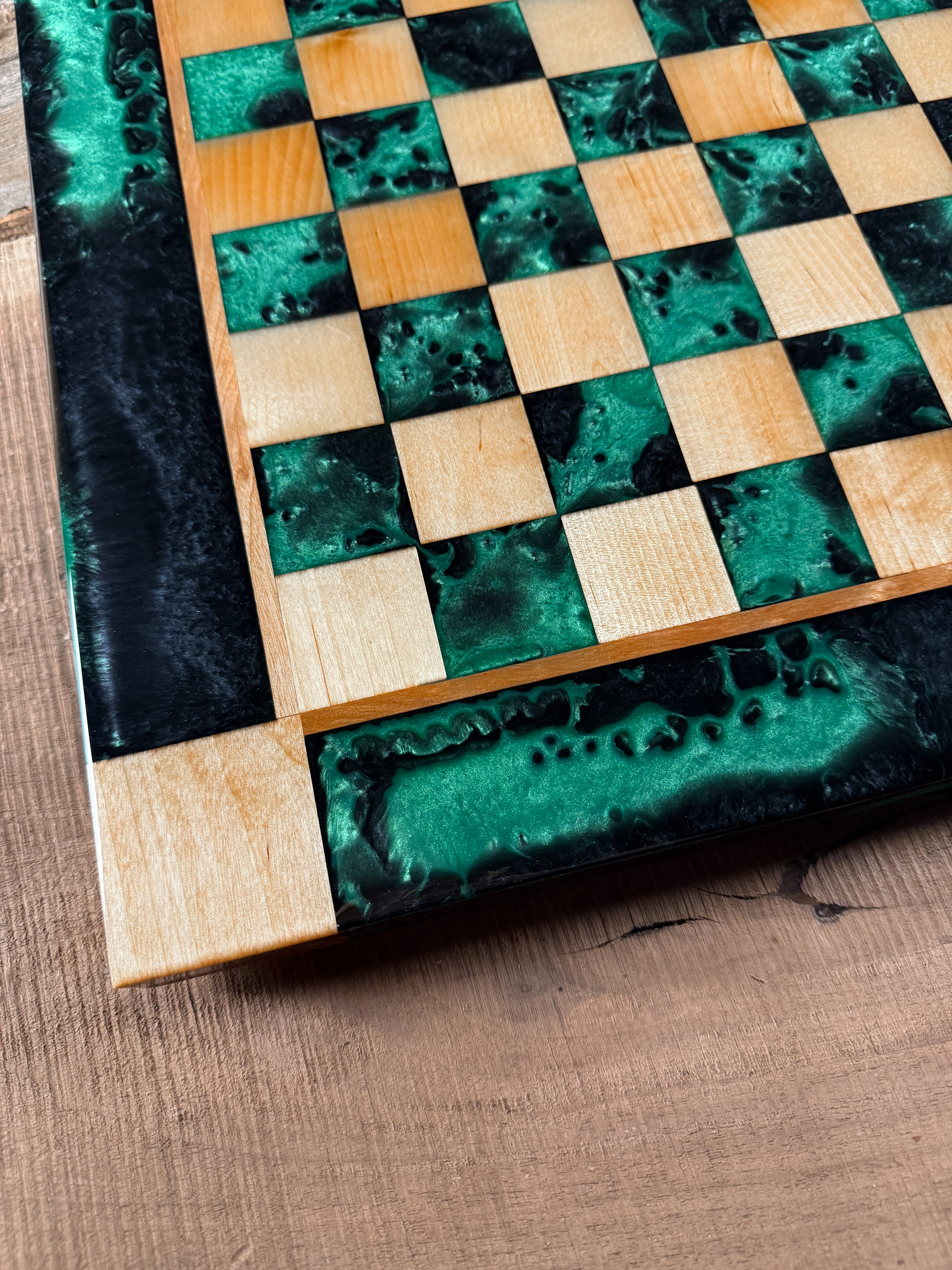 Black Jungle Green Maple Wood Chess Board (Chess Set Included)