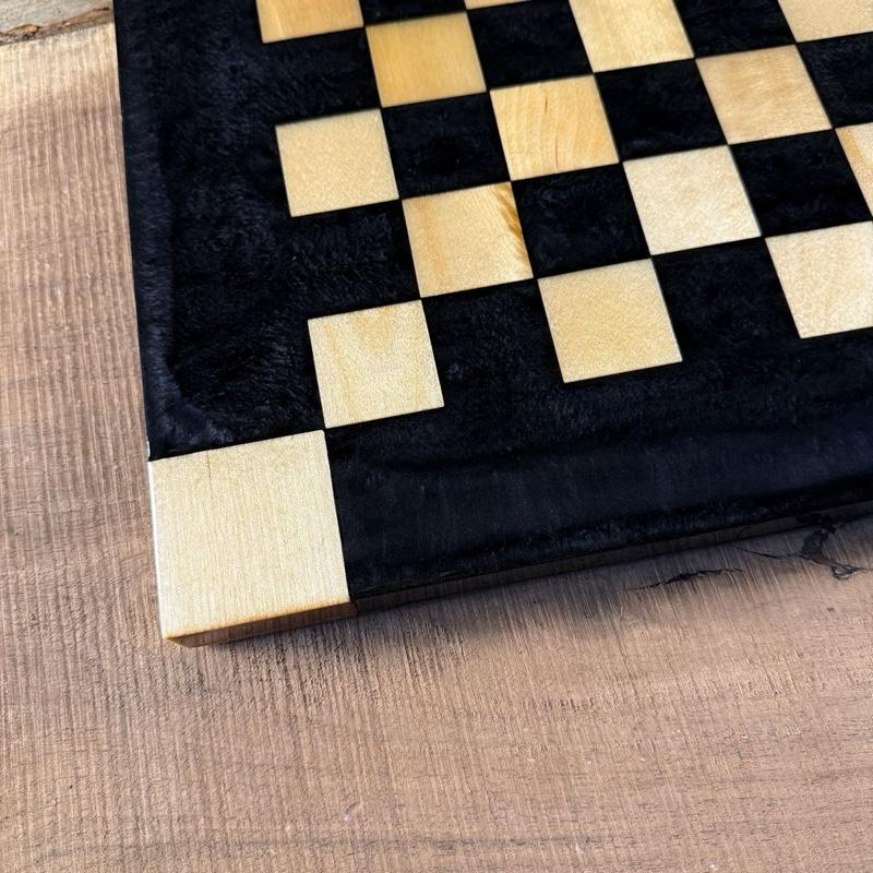 Borderless Black Onyx Maple Wood Chess Board (INCLUDES PIECES)