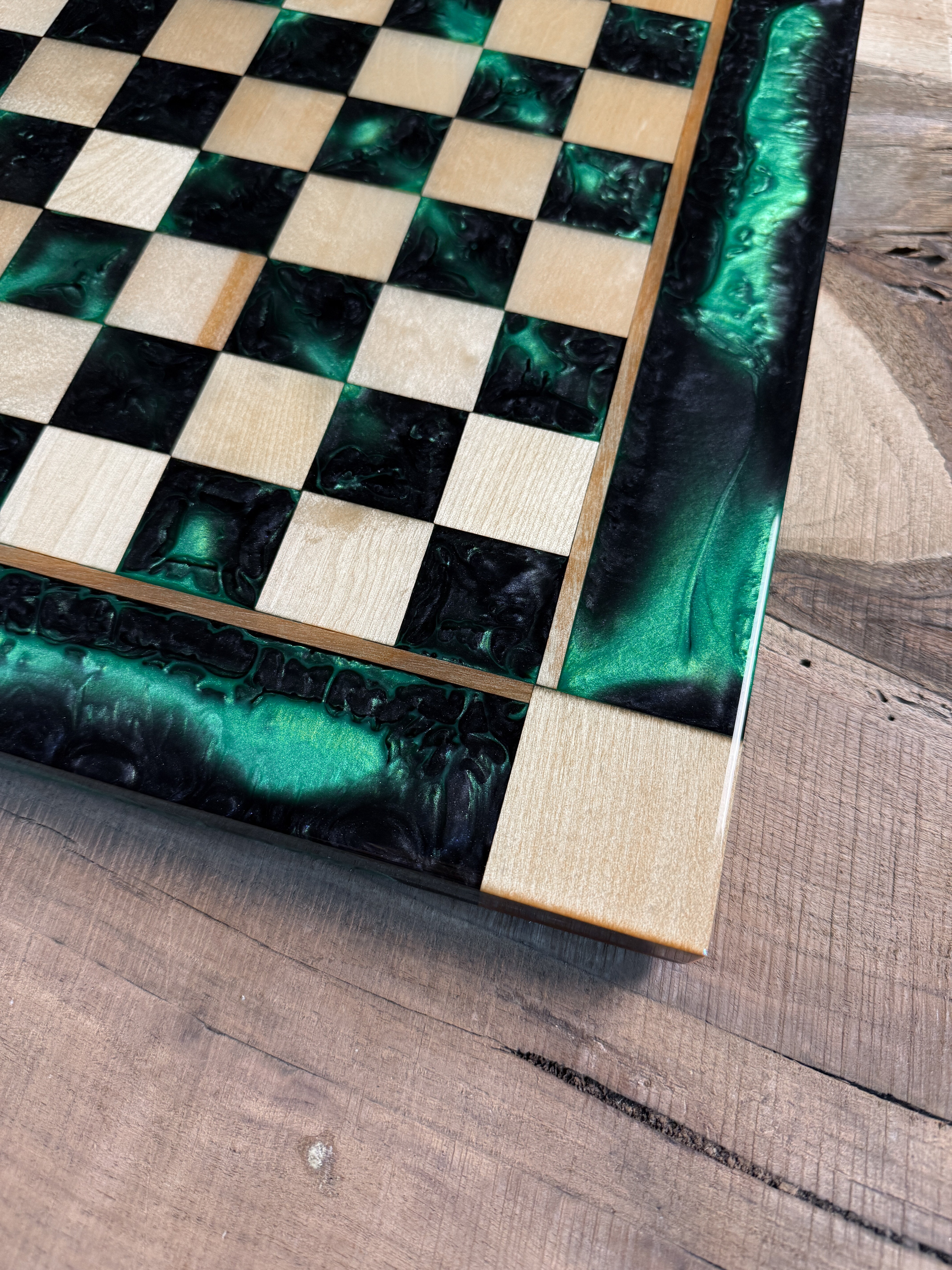 Black Jungle Green Maple Wood Chess Board