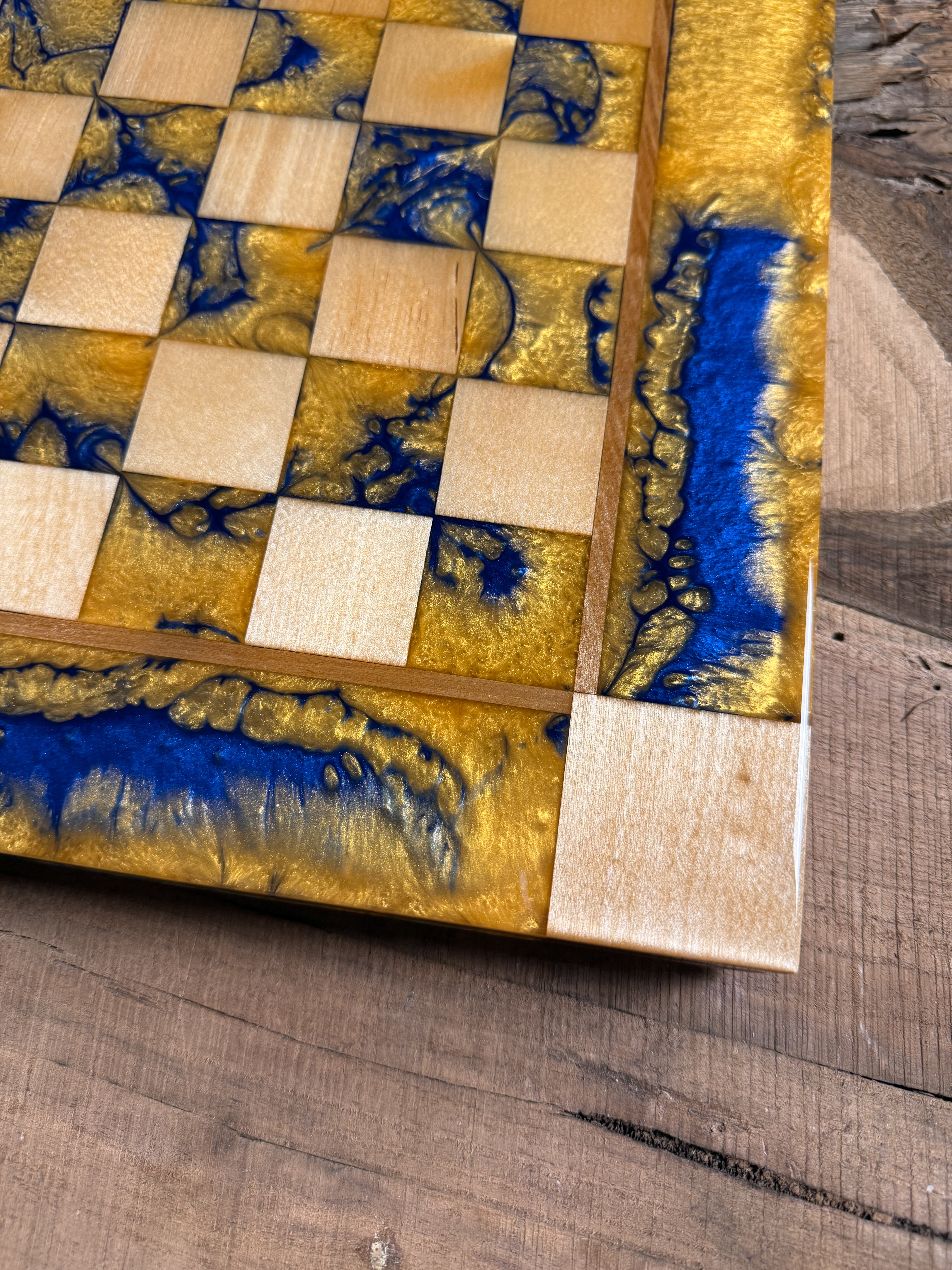 Golden Deep Blue Maple Wood Chess Board (INCLUDES SET OF PIECES)