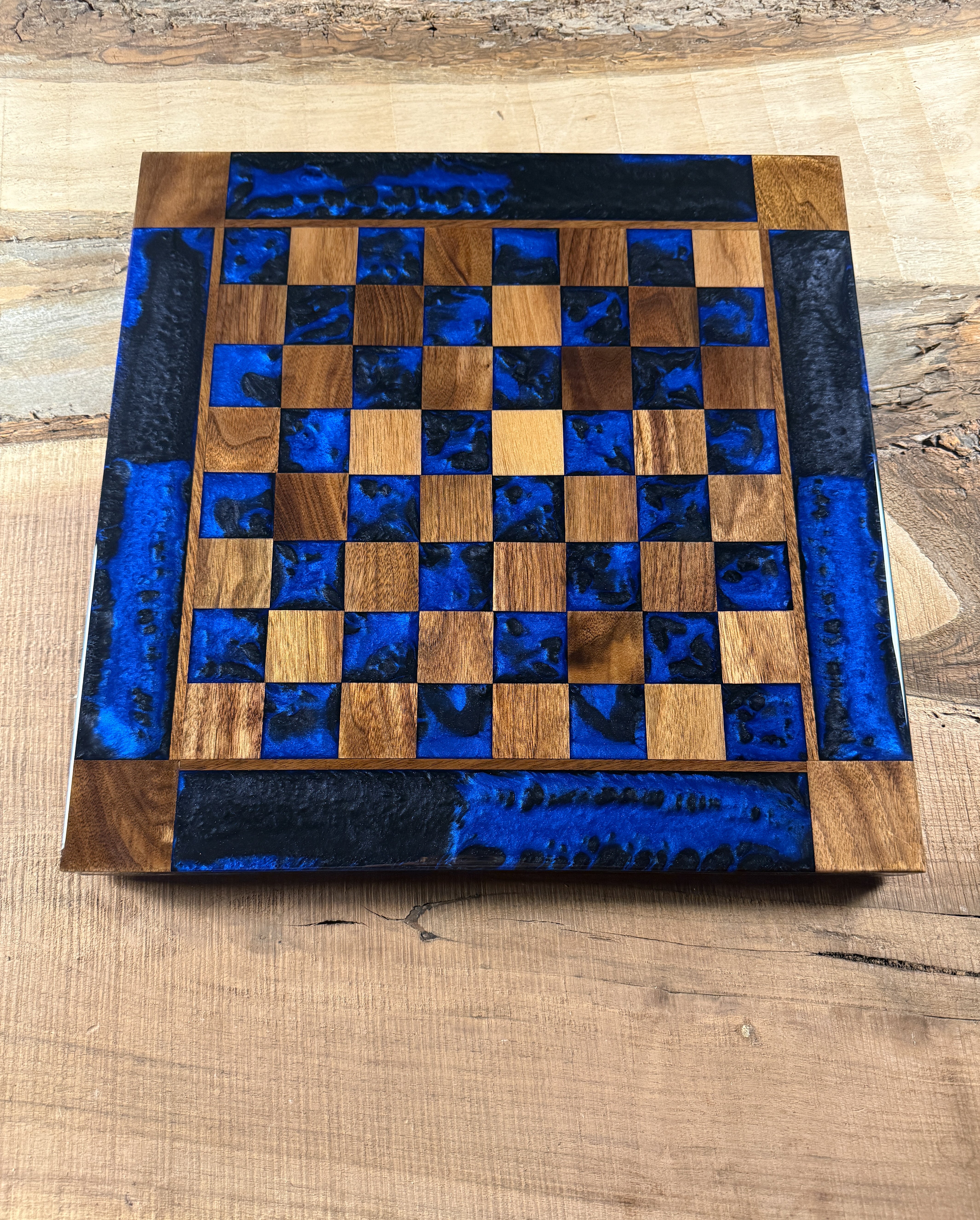 Black Onyx Deep Blue Walnut Chess Board (INCLUDES PIECES)