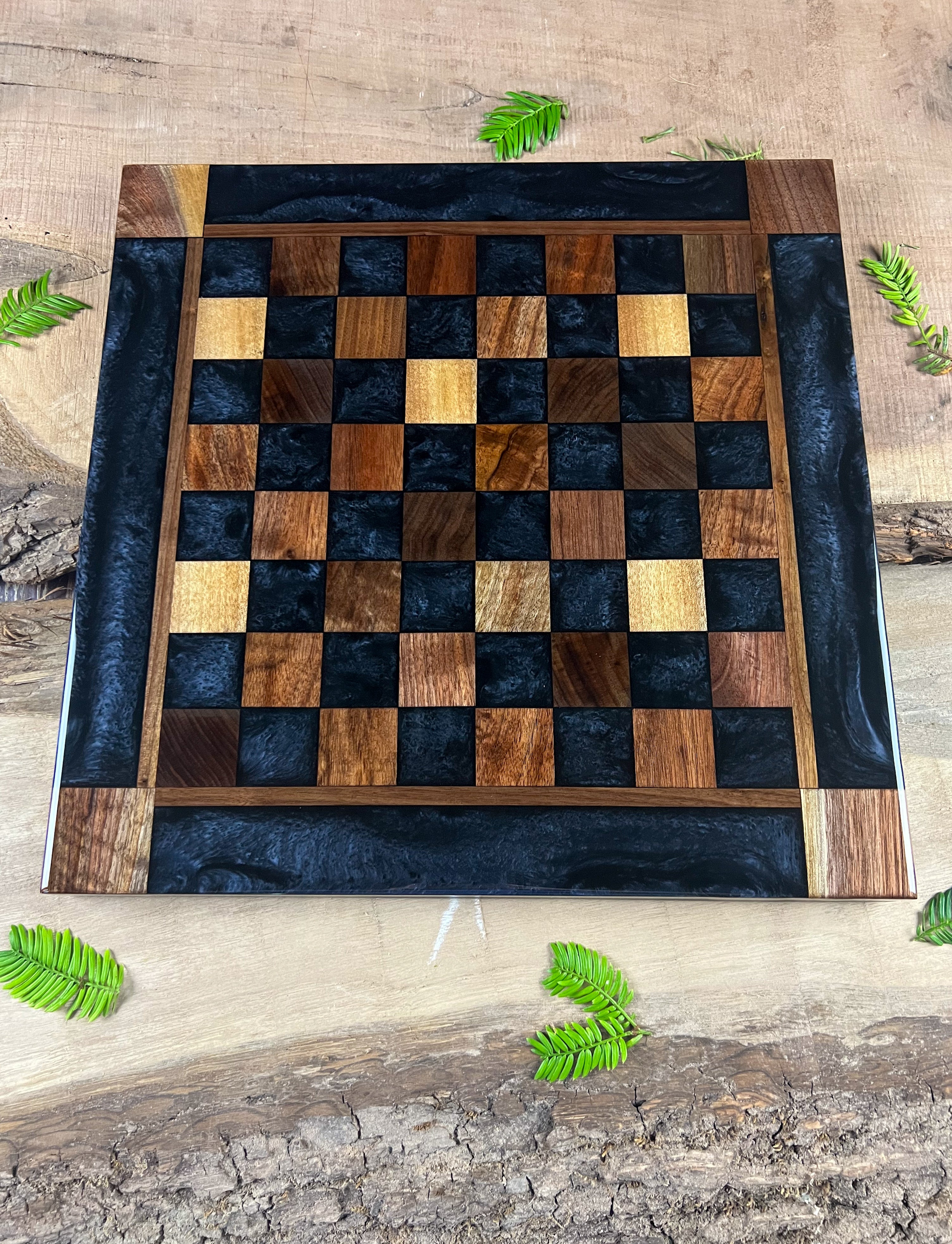 Black Onyx Walnut Chess Board (With Border)