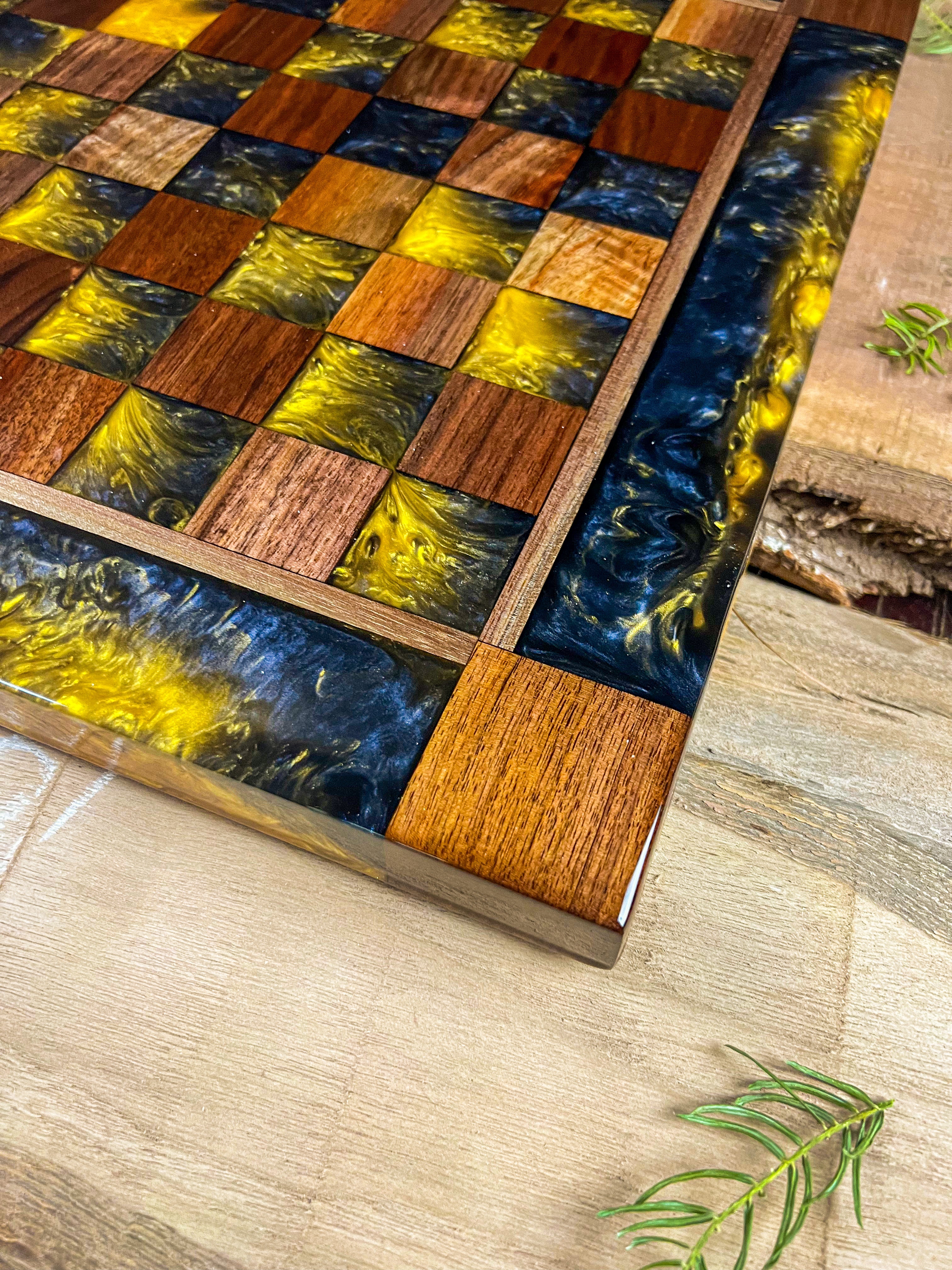 Black Onyx Gold Cloud Walnut Chess Board (With Border)