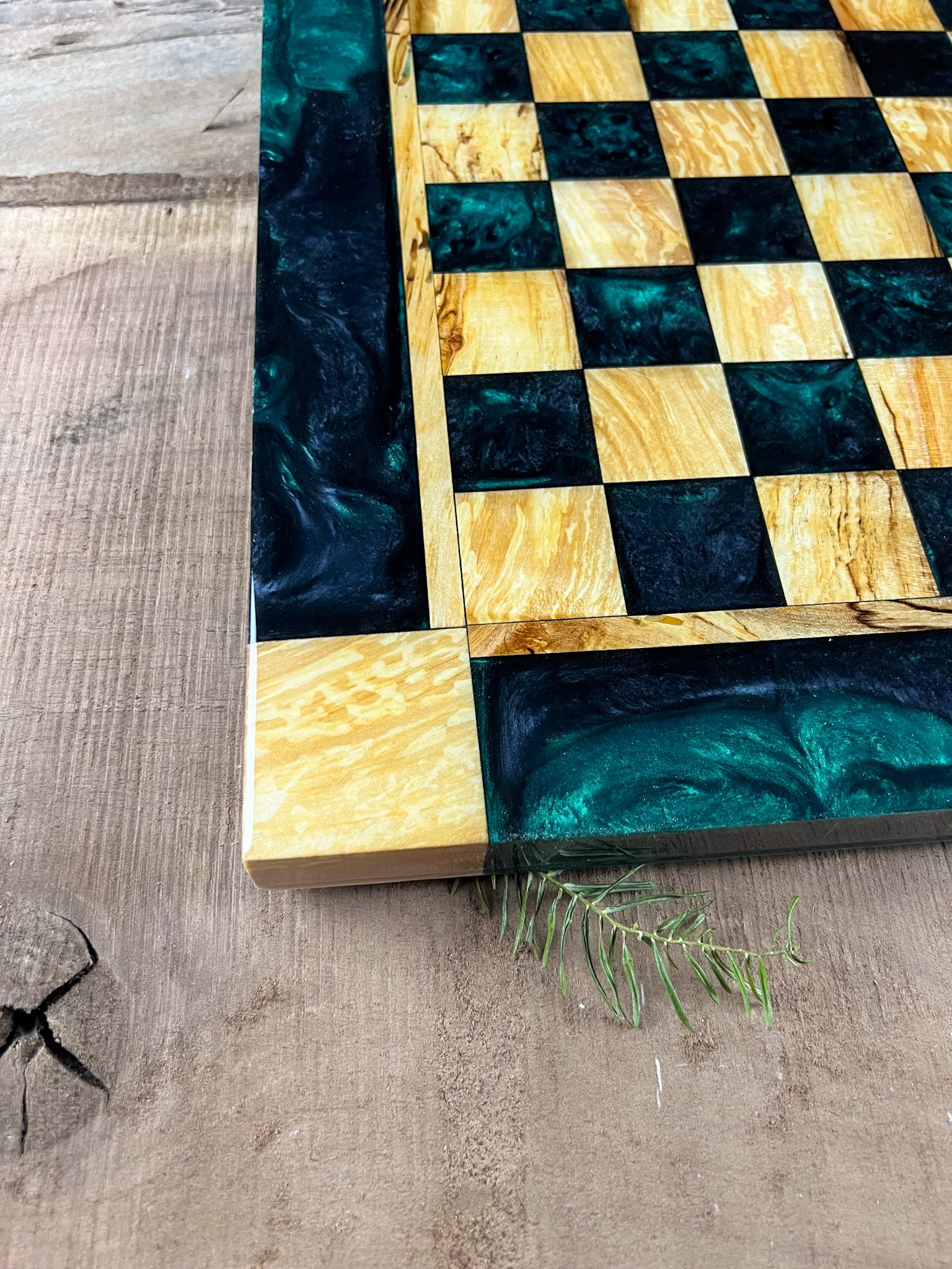 Emerald Black Onyx Maple Wood Chess Board (With Border)