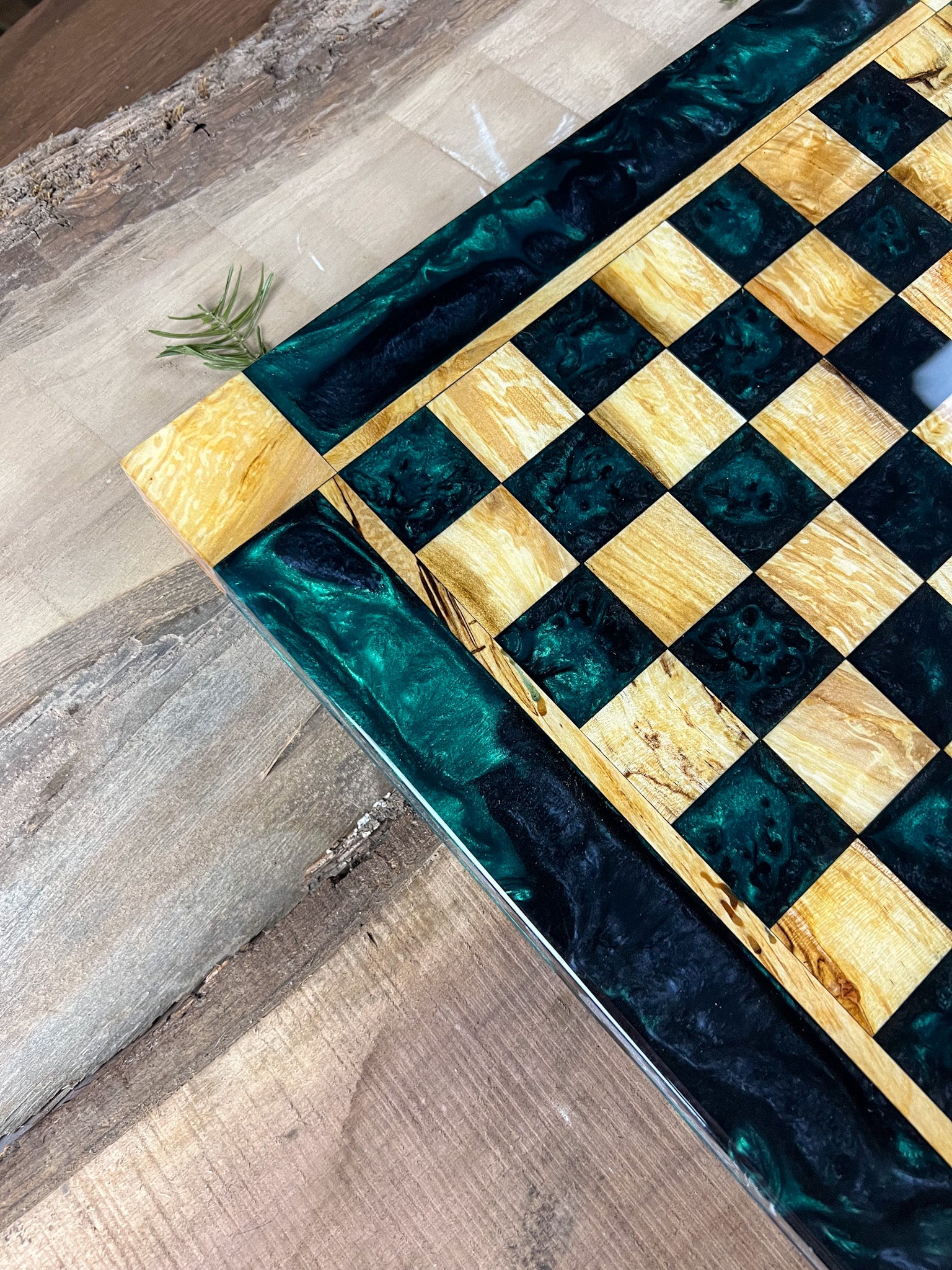 Emerald Black Onyx Maple Wood Chess Board (With Border)