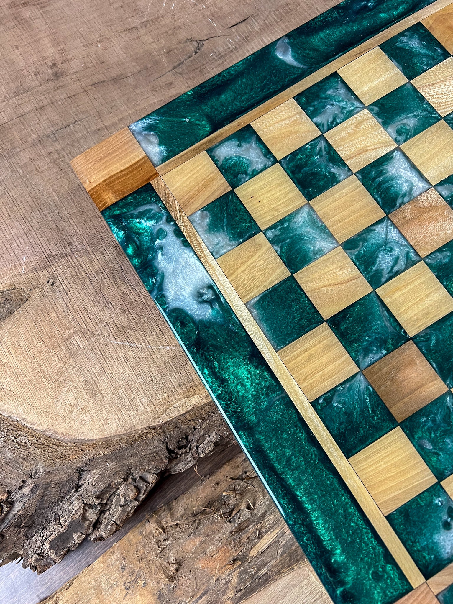 Pearl Emerald Green Maple Wood Chess Board (With Border)