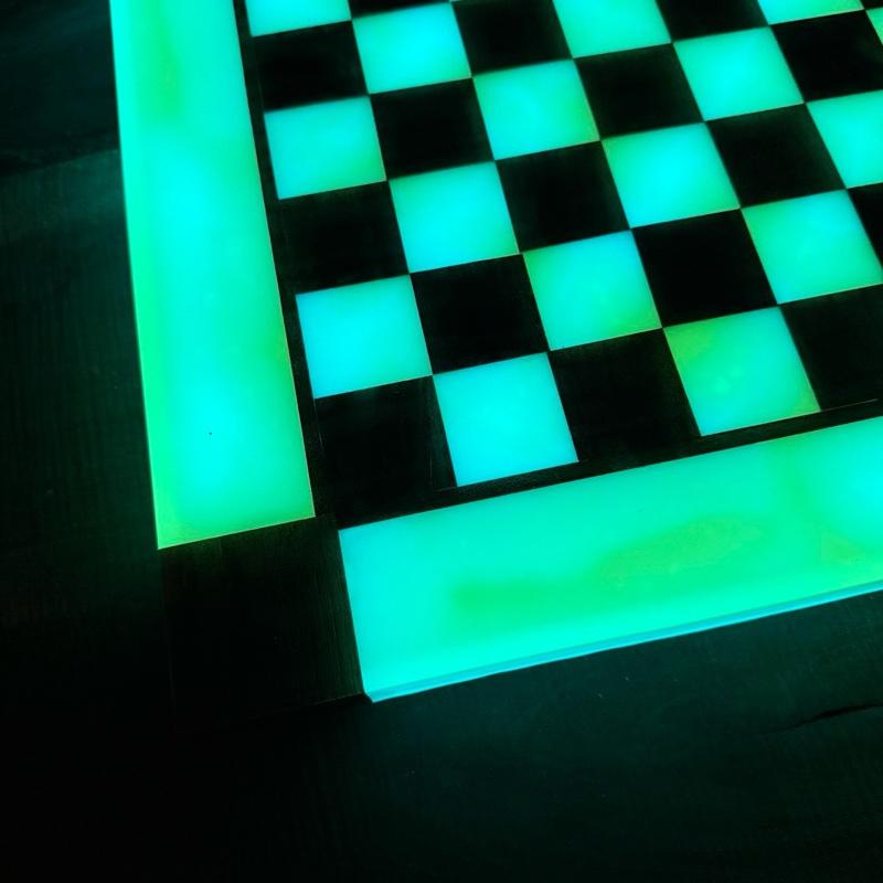 Glow in the Dark Walnut Chess Board (INCLUDES PIECES)