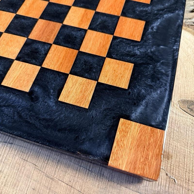 Borderless Black Onyx Eucalyptus Wood Chess Board (INCLUDES PIECES)