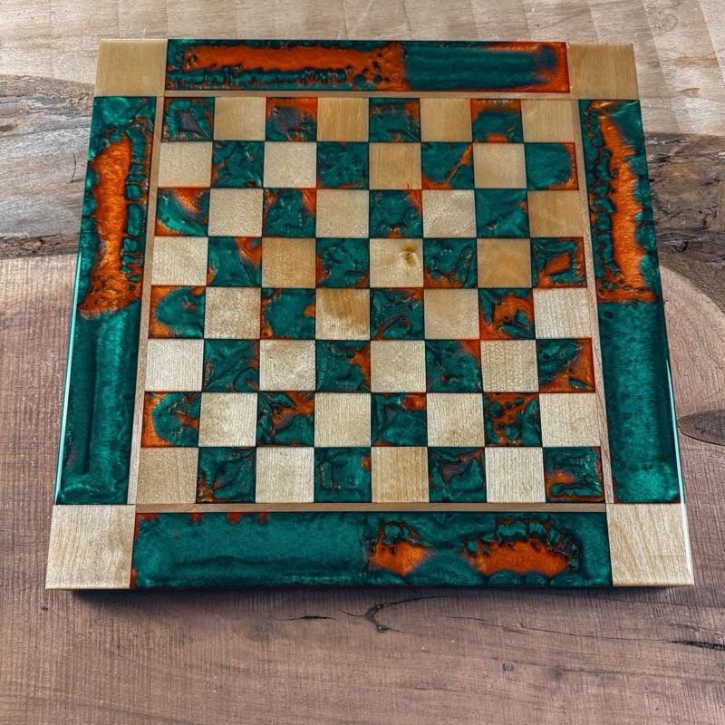 Vivid Orange/Emerald Green Maple Wood Chess Board (INCLUDES CHESS PIECES)