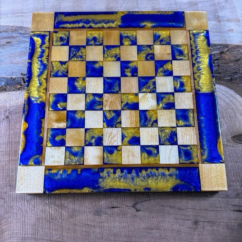 Deep Golden Blue Maple Wood Chess Board (INCLUDES SET OF PIECES)