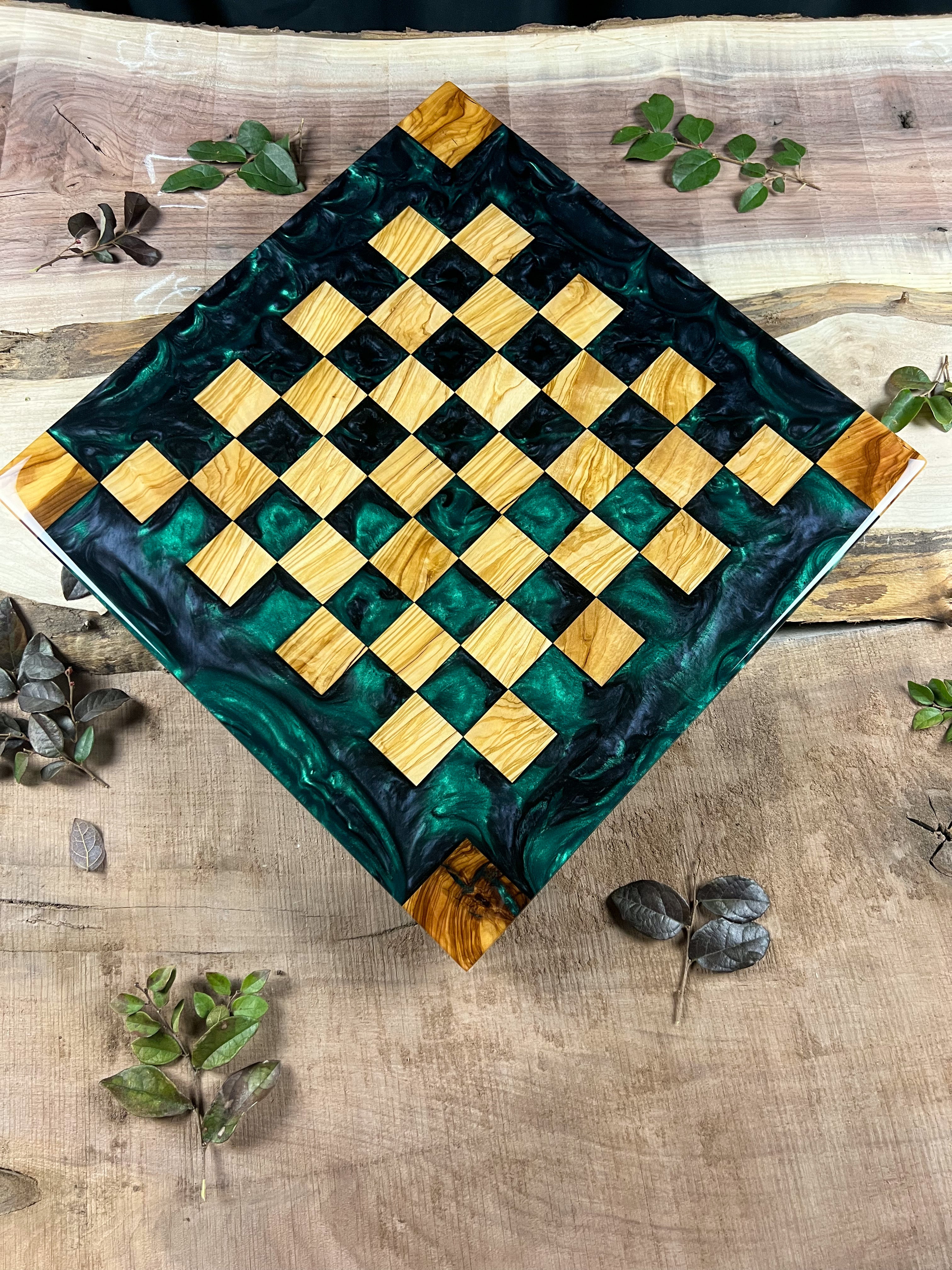 Slytherin House Olive Wood Chessboard