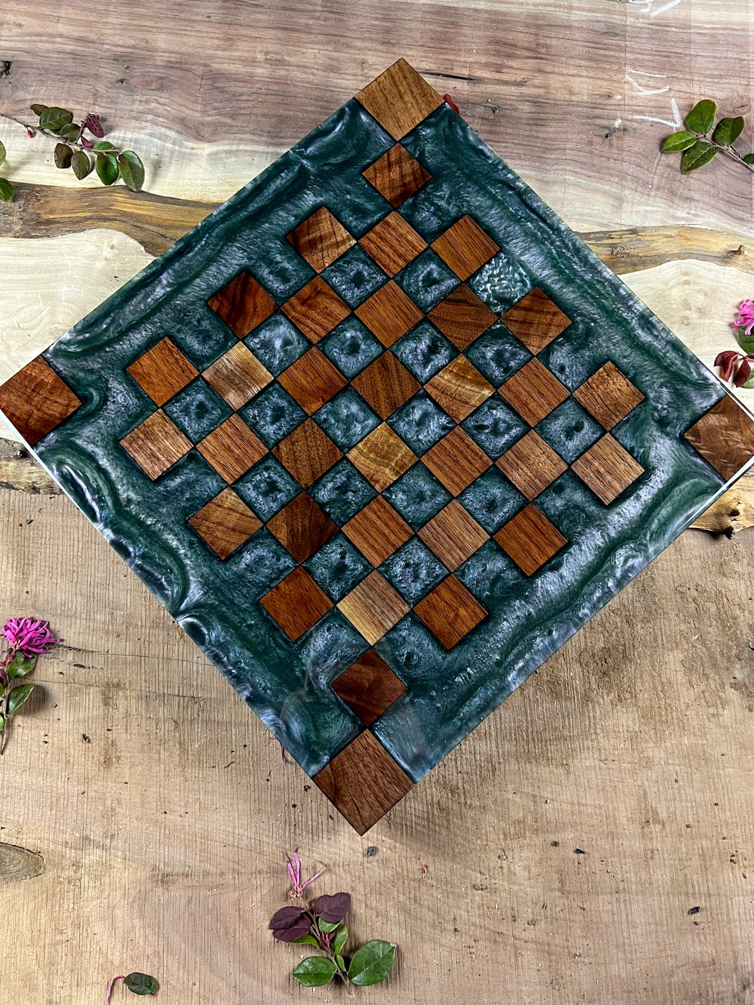 Chaos Walnut Chess Board (Chameleon Color Shifting)