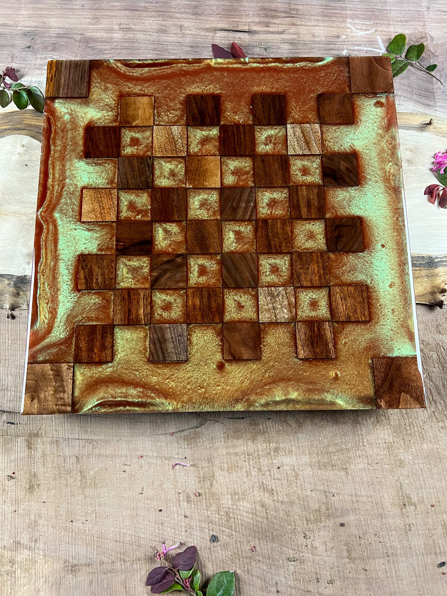 Calypso Walnut Chess Board (Chameleon Color Shifting)