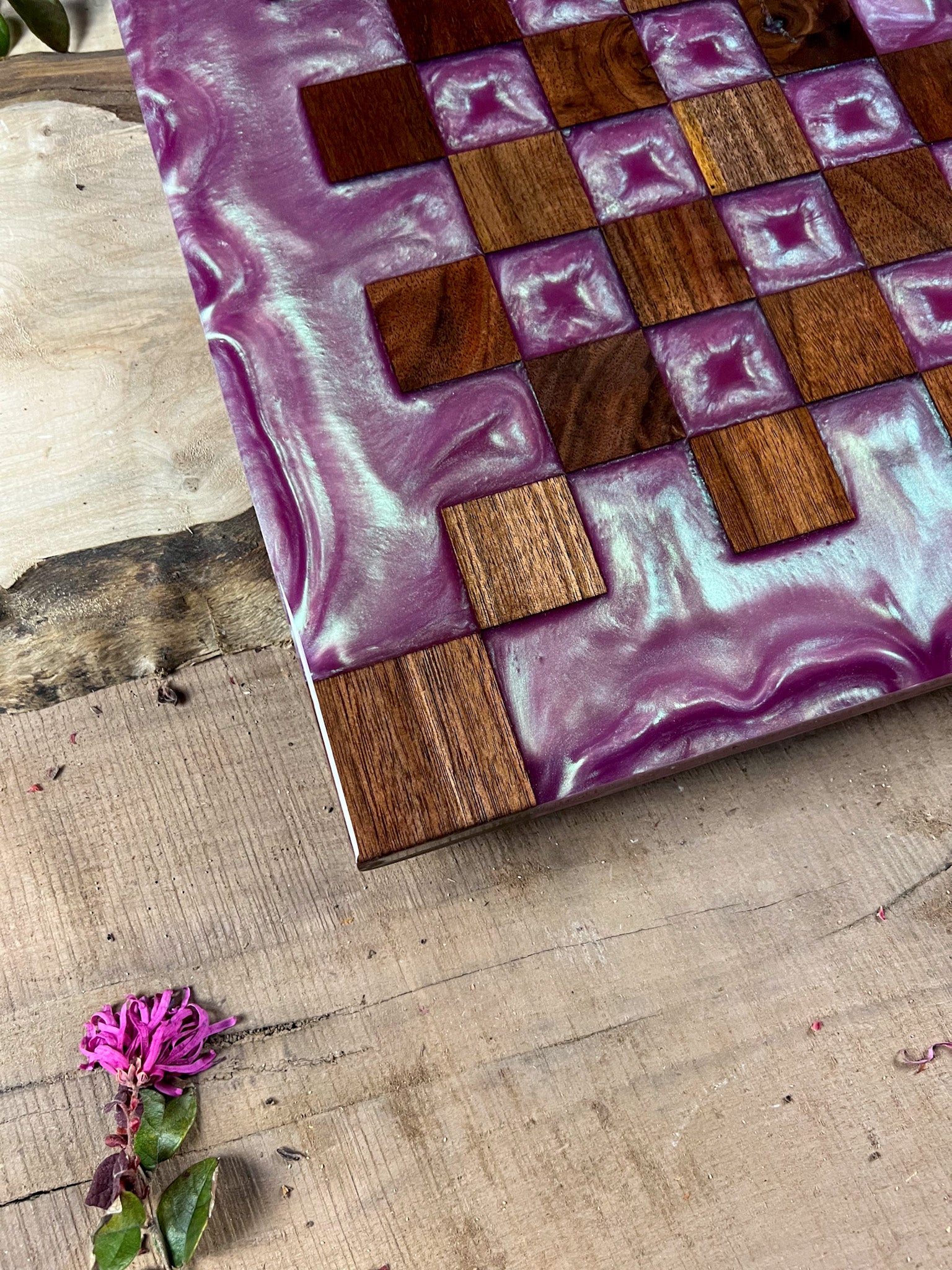 Aphrodite's Obsession Walnut Chess Board (Chameleon Color Shifting)